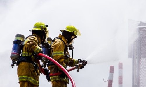 fireman-fire_37874-4266